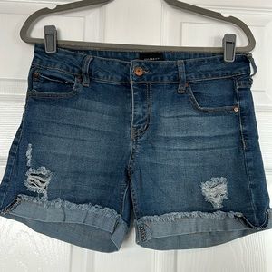 Celebrity pink jean shorts